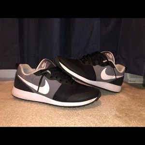 Men’s Nikes